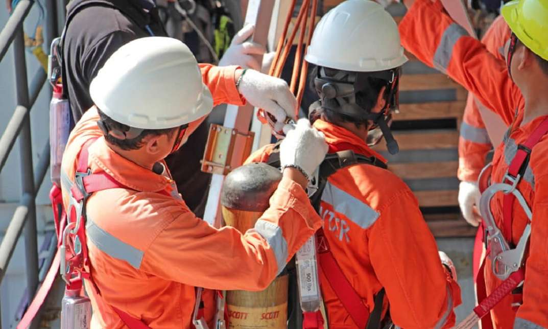 Working in Confined Spaces Course