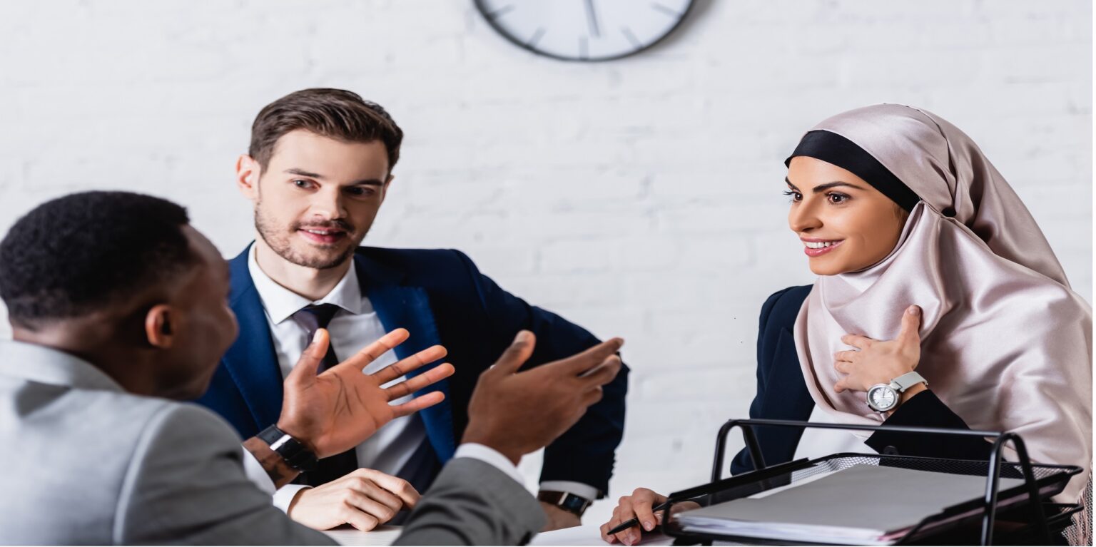 Translator vs Interpreter : The Difference You Should Know!