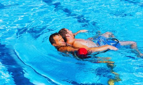 how much do lifeguards get paid