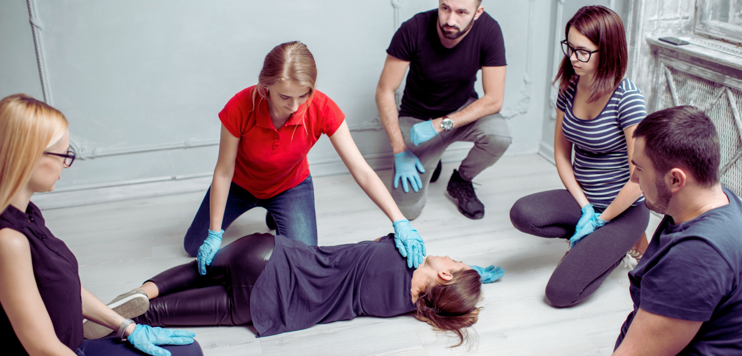 Knowing the Basics Isn’t Enough: Real-Life First Aid Is Messy
