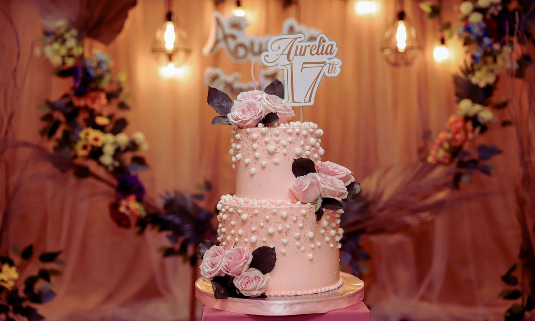 Wedding Cake Floral Decorations Ideas You’ll Love