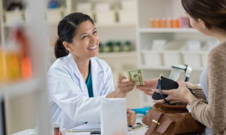 Pharmacy Tech Starting Pay Guide For Beginners In The UK