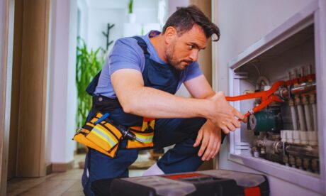 How to stop a noisy central heating pipe