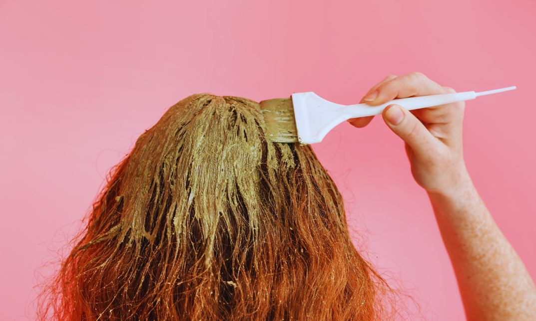 What ingredients should I look for in pure henna hair dye