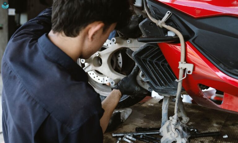 become a motorcycle mechanic