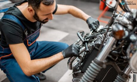 how to become a motorcycle mechanic