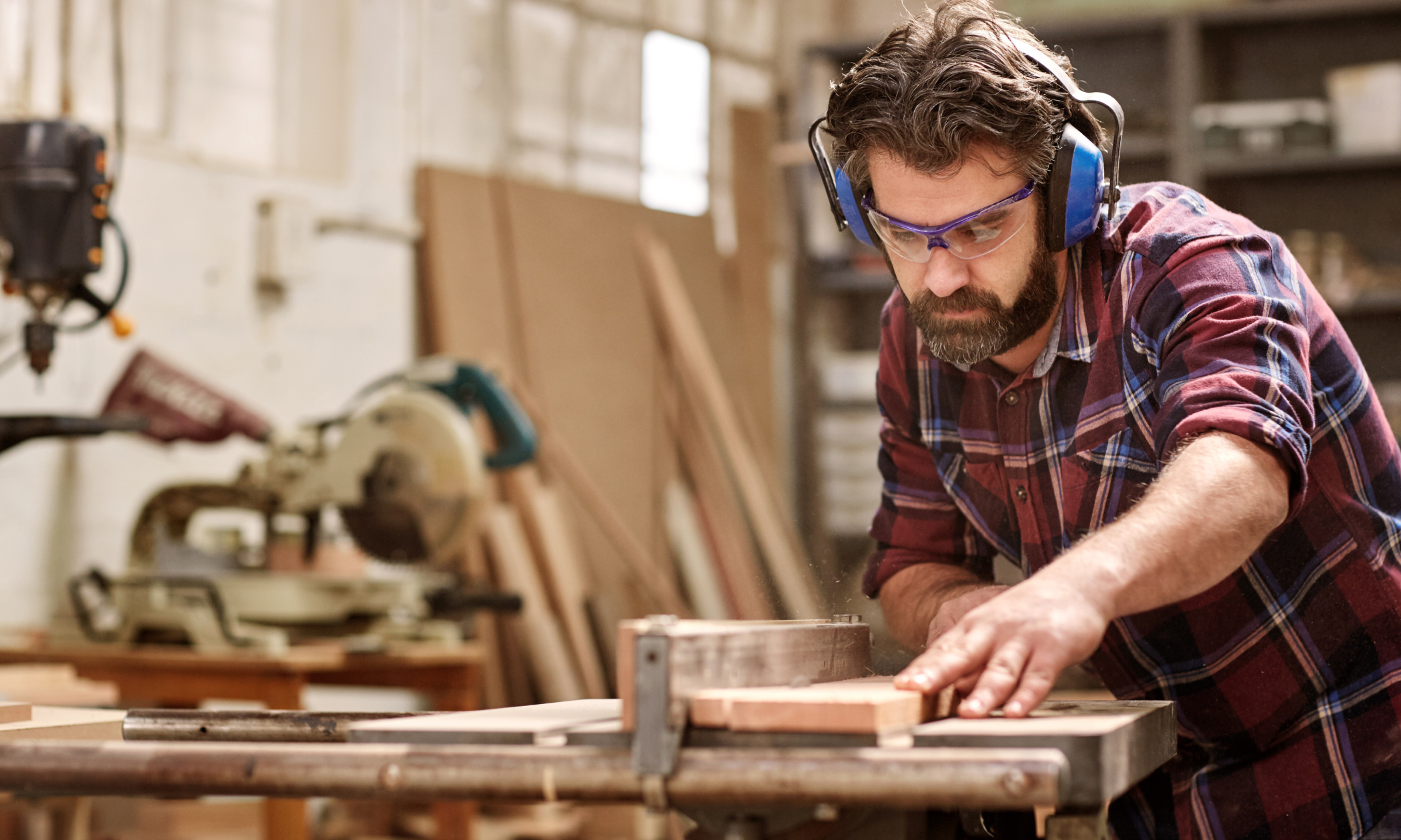 How to Become a Carpenter