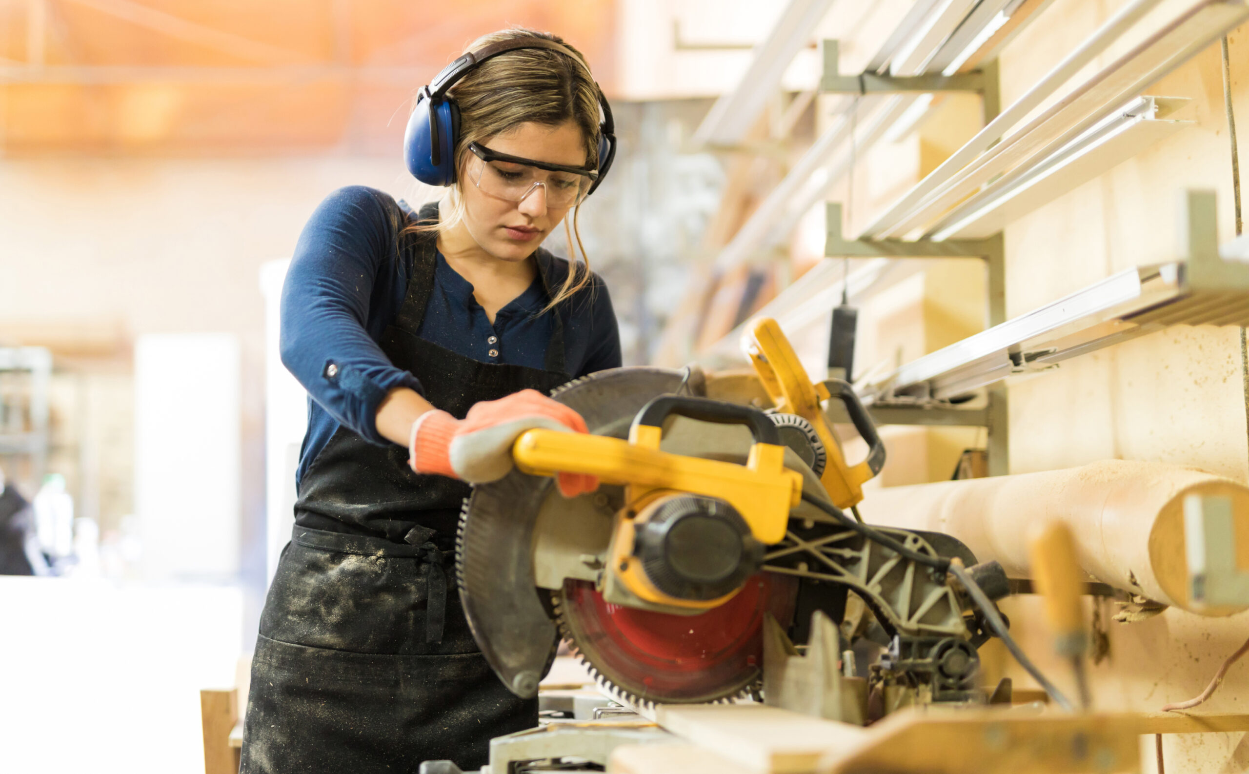 How to Become a Carpenter in the UK: Routes and Pay